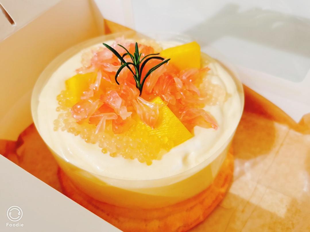 网红杨枝甘露爆浆蛋糕