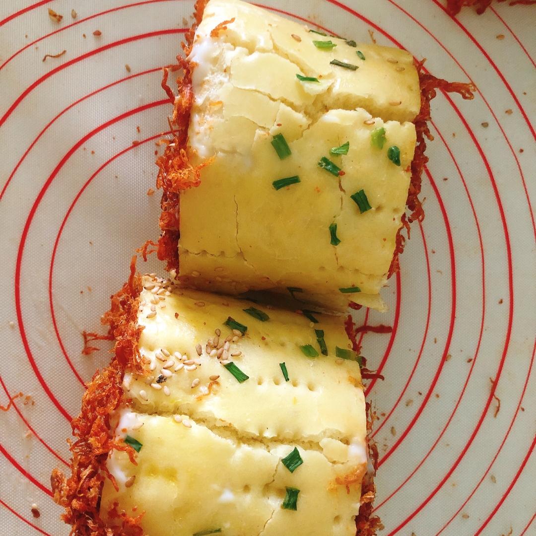 香葱肉松面包卷