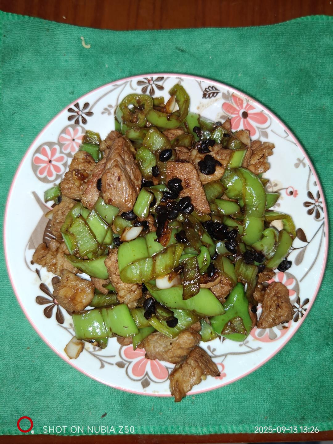 正宗辣椒炒肉