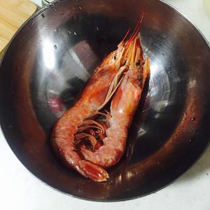 盐烤阿根廷红虾的做法 步骤1
