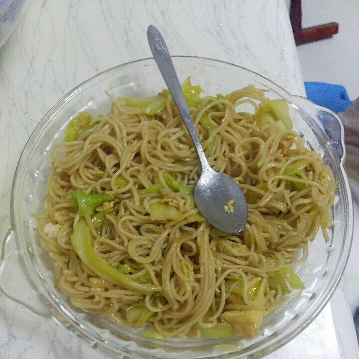 包菜炒面