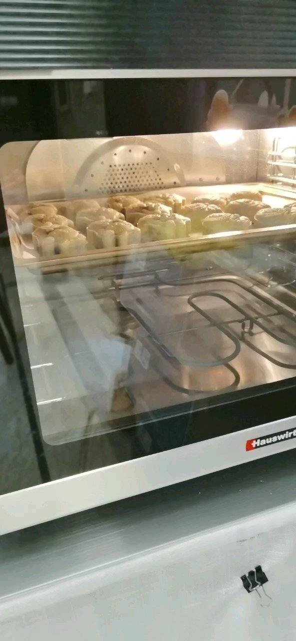 广式莲蓉月饼（75克、50克、各种规格都有）