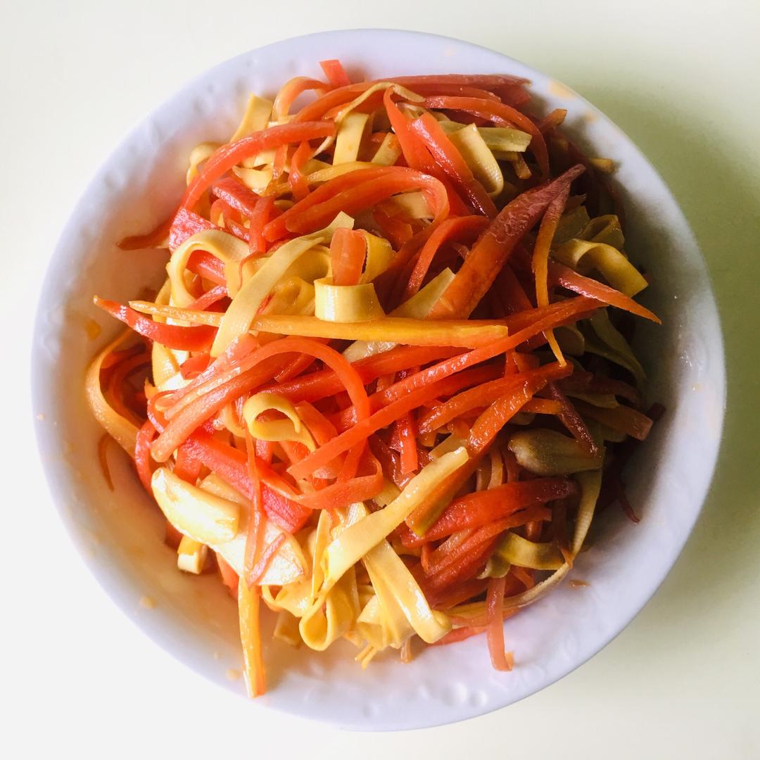 胡萝卜炒豆腐皮