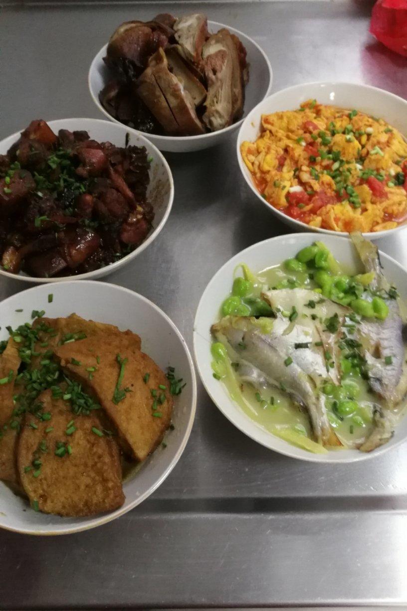土豆炖鸡块