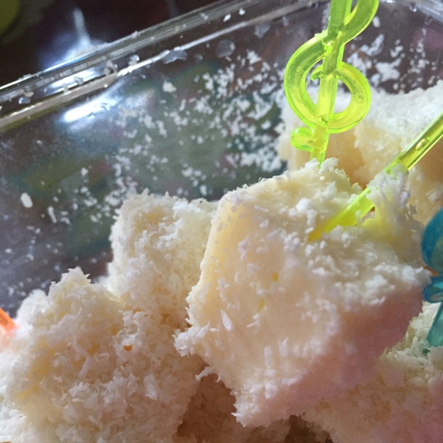 完胜85度C牛奶椰丝小方