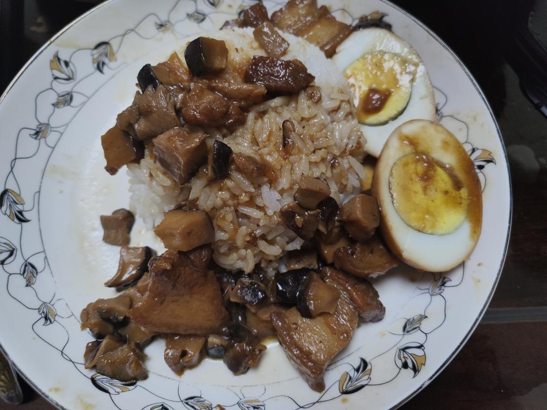 两步做出好吃台式卤肉饭，软烂入味巨下饭