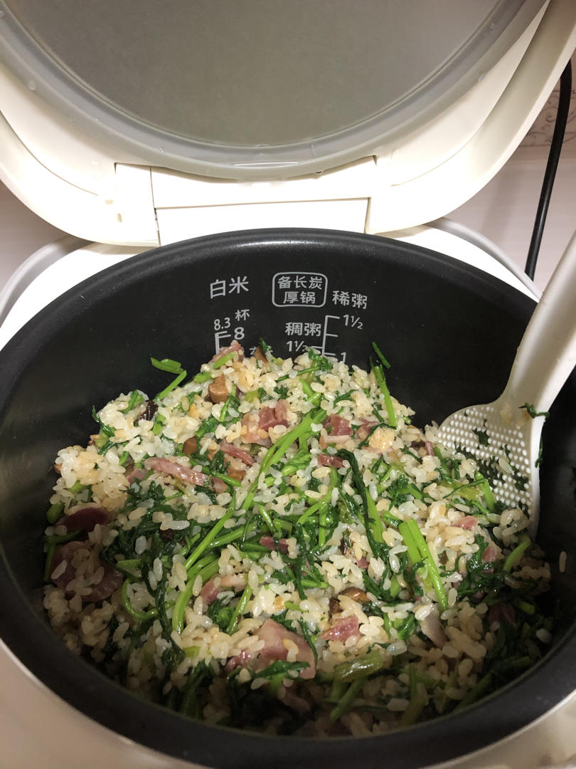 懒人电饭锅香肠焖饭/煲仔饭