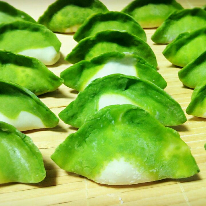 翡翠白玉白菜饺子详细版(附翡翠白玉白菜饺子包法,翡翠白玉饺子皮两种