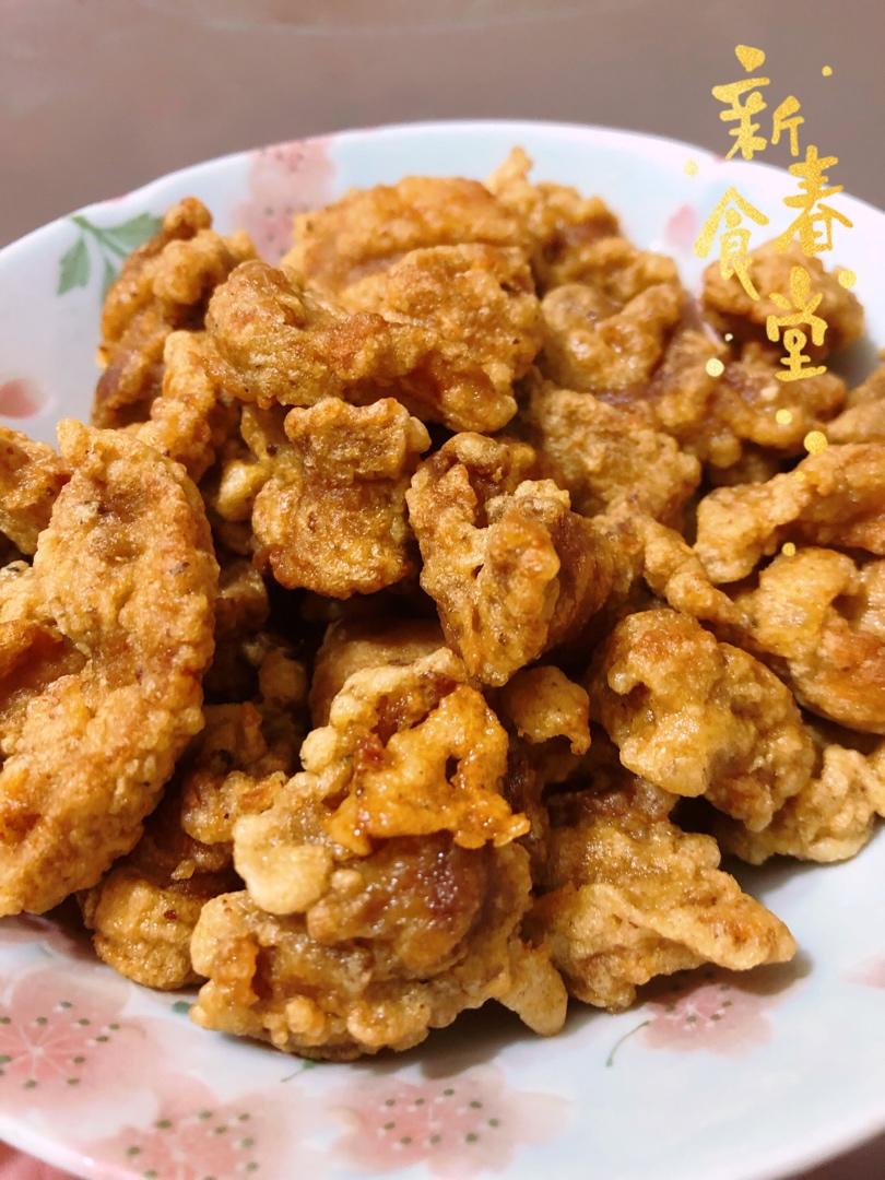 边炸边吃黄金小酥肉