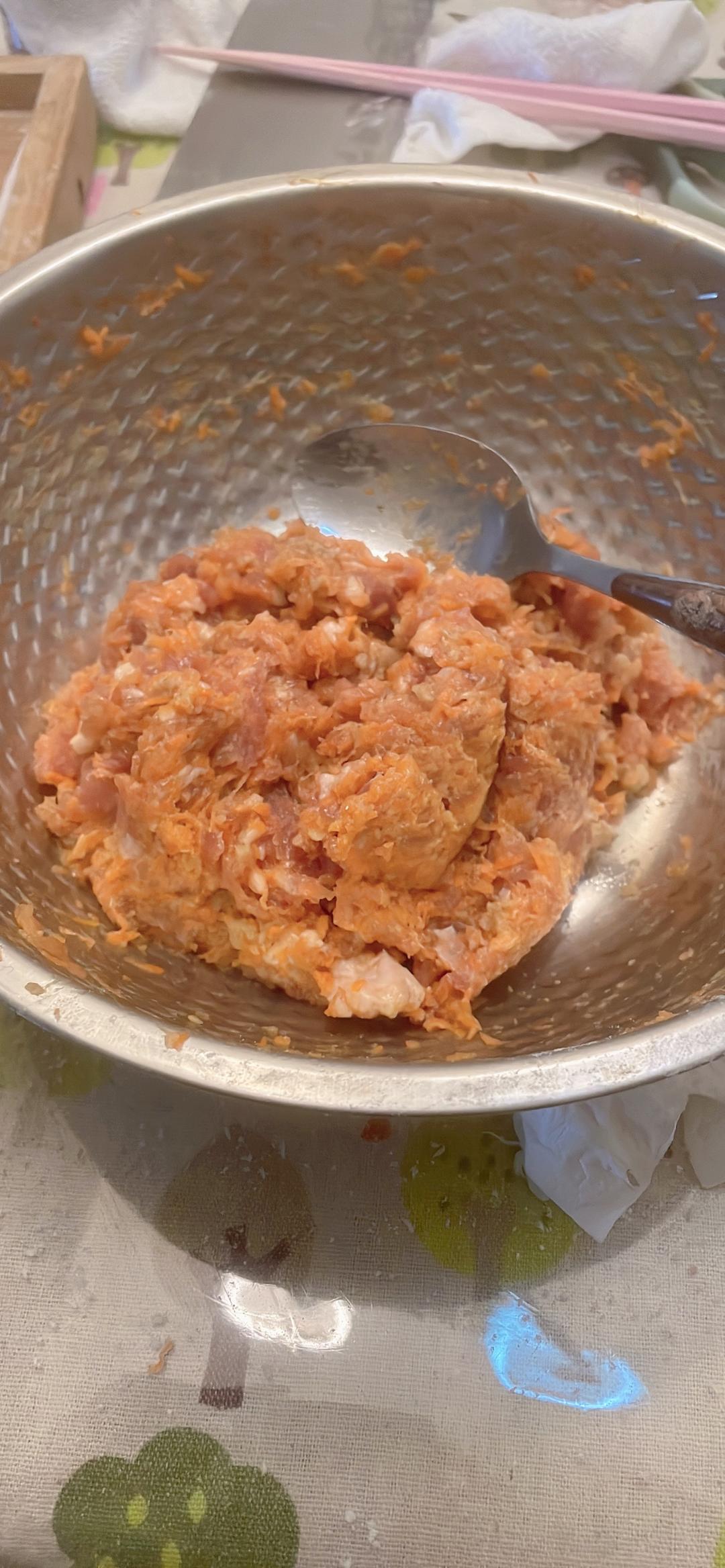 胡萝卜肉煎饺的做法 步骤4