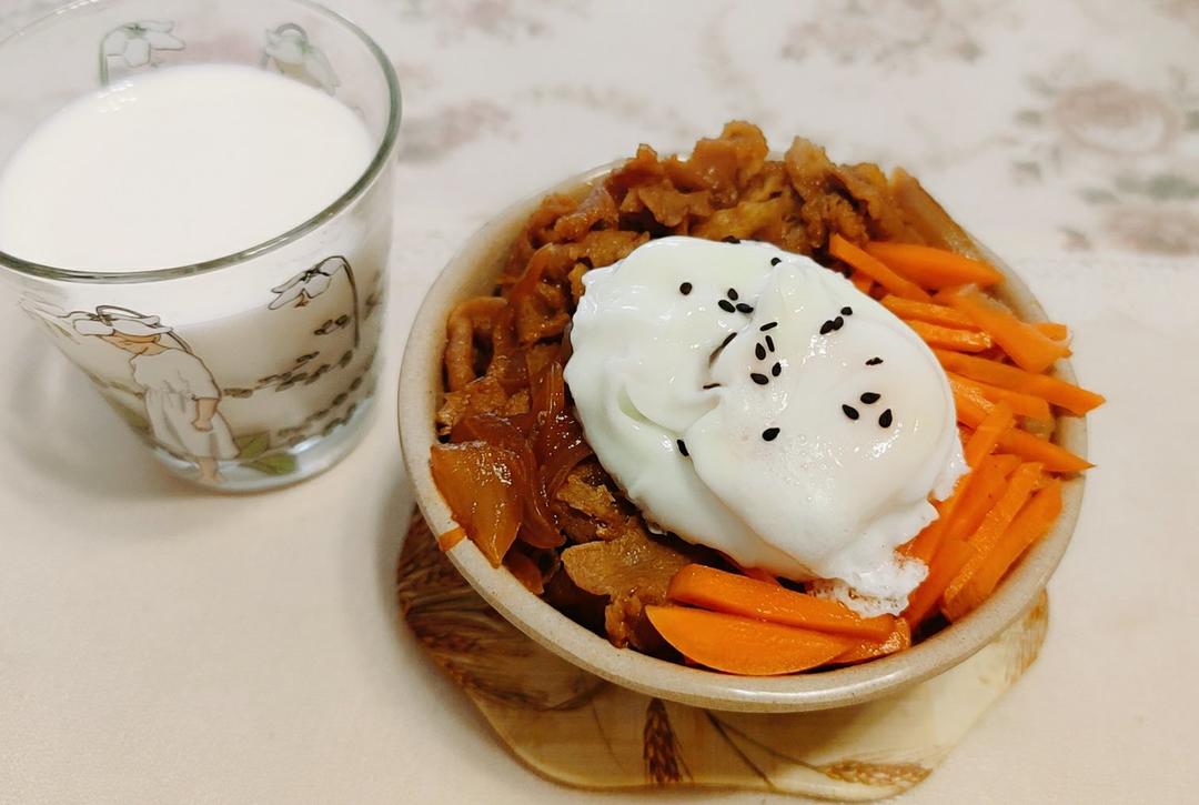 和风牛肉饭(吉野家牛肉饭)