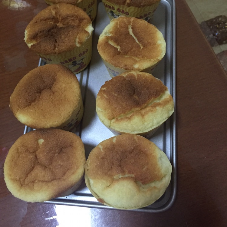 椰蓉棉花纸杯蛋糕