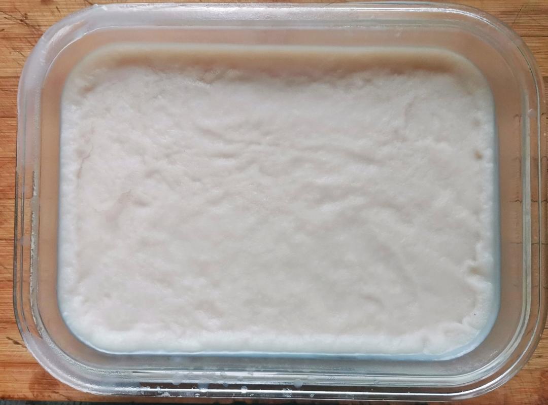 炼出白色的大油（猪油）