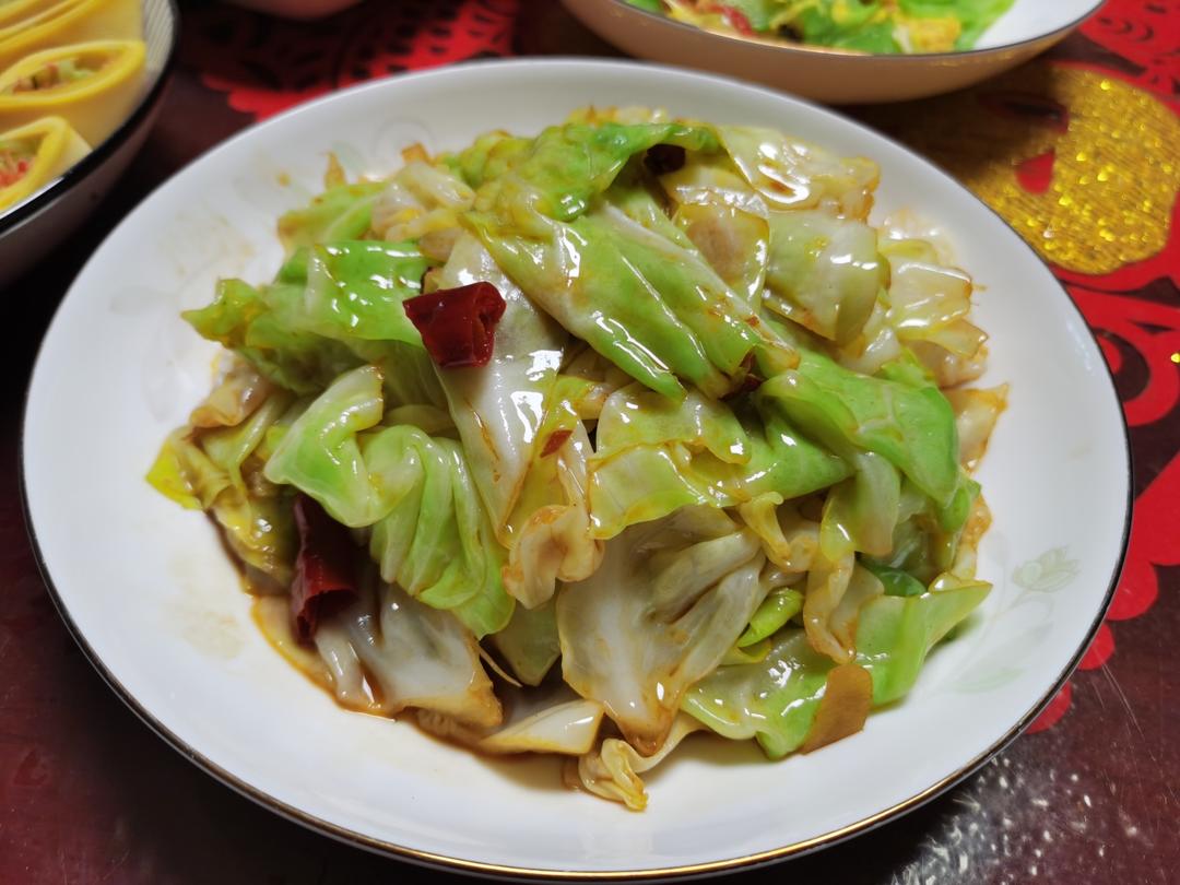 厨师长教你：“手撕包菜”的家常做法,简单又不失美味
