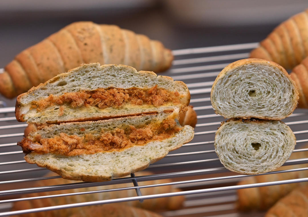 日式肉松海苔海盐面包卷｜简直太香了｜咸香风味