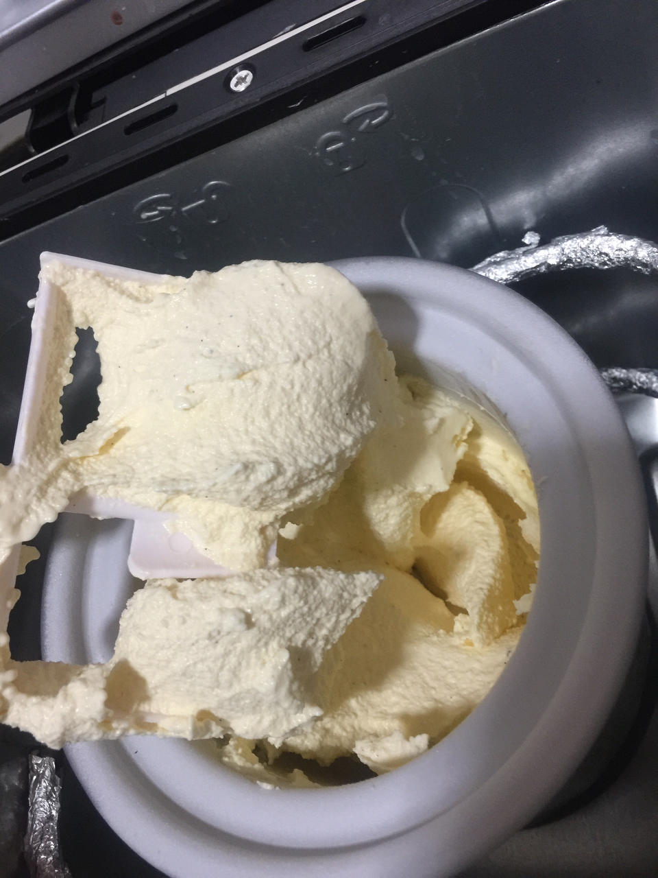基础香草冰淇淋