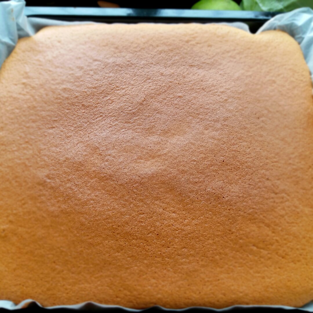 烤箱做蛋糕（戚风蛋糕的做法）