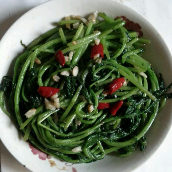 清炒茼蒿