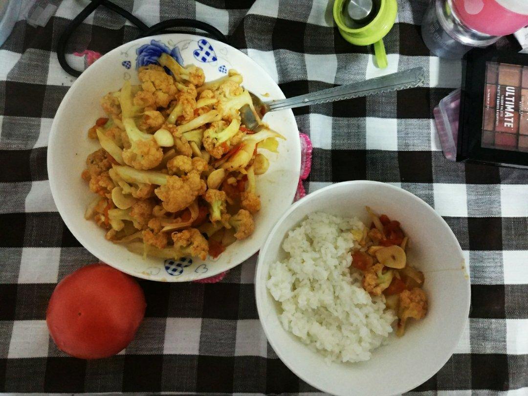 有机花菜炒西红柿