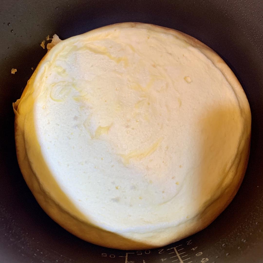 不用电子称只需要普通电饭锅做的电饭锅蛋糕