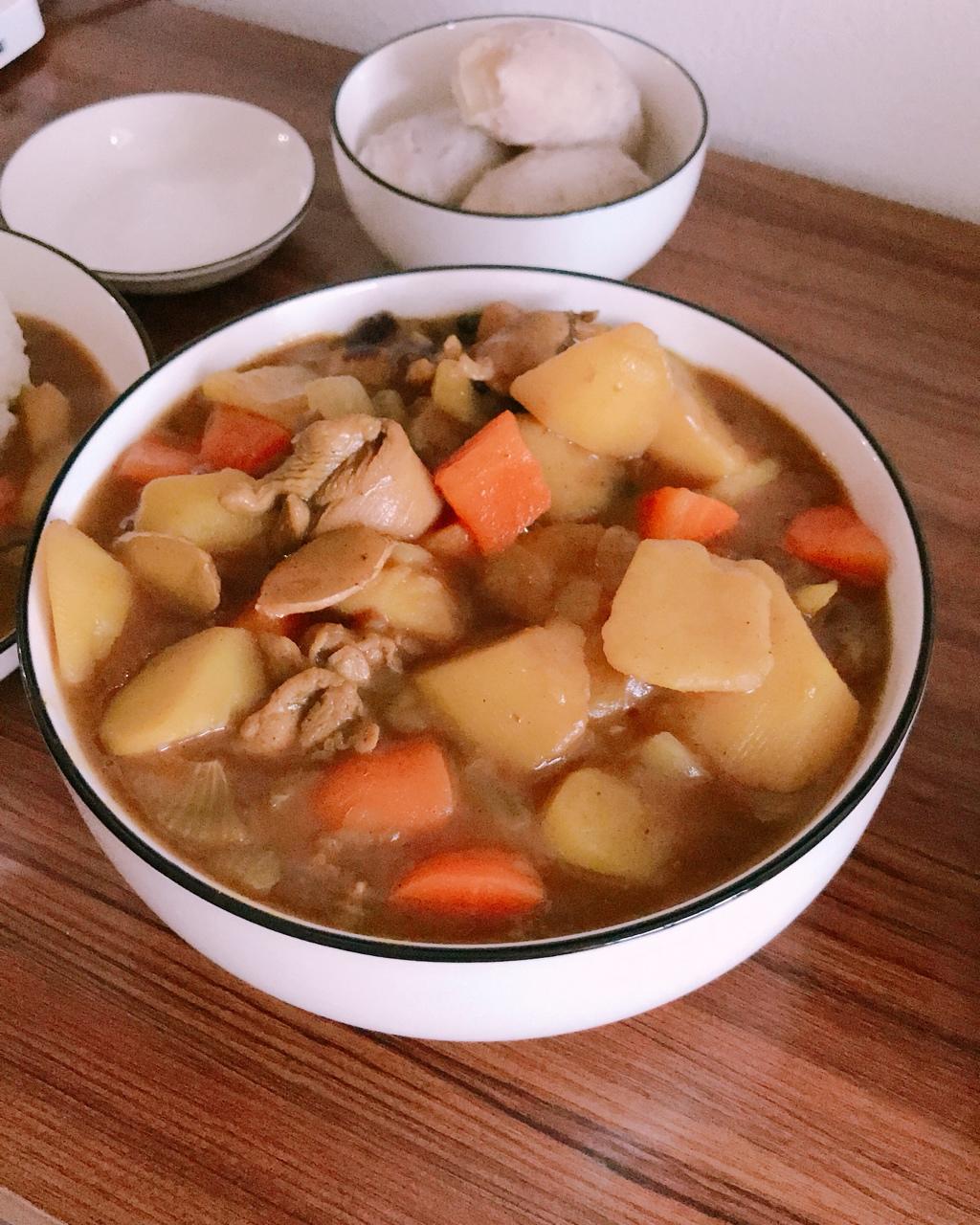 咖喱鸡肉饭