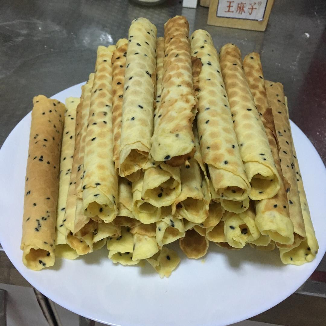 芝麻香酥蛋卷（视频食谱）