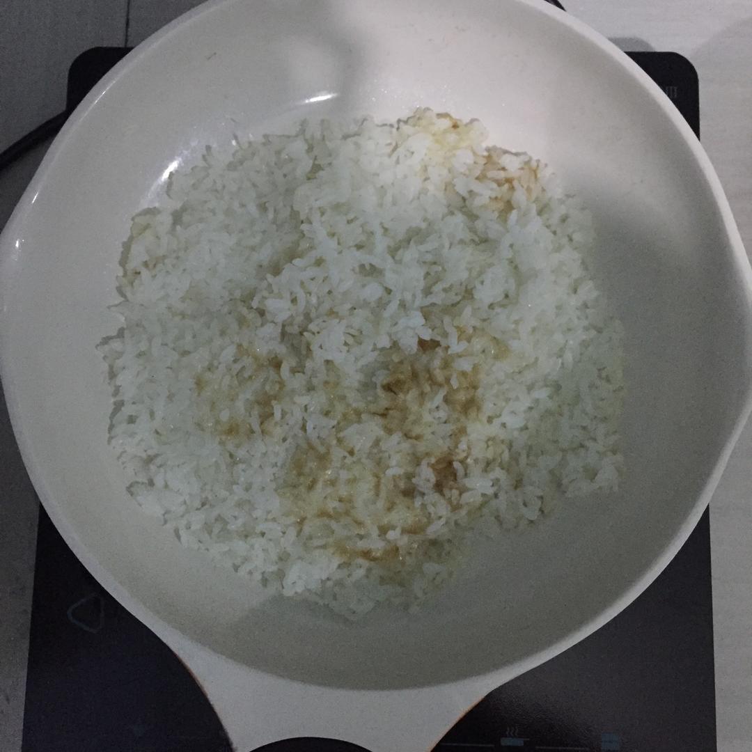 一个人的平底锅煮饭