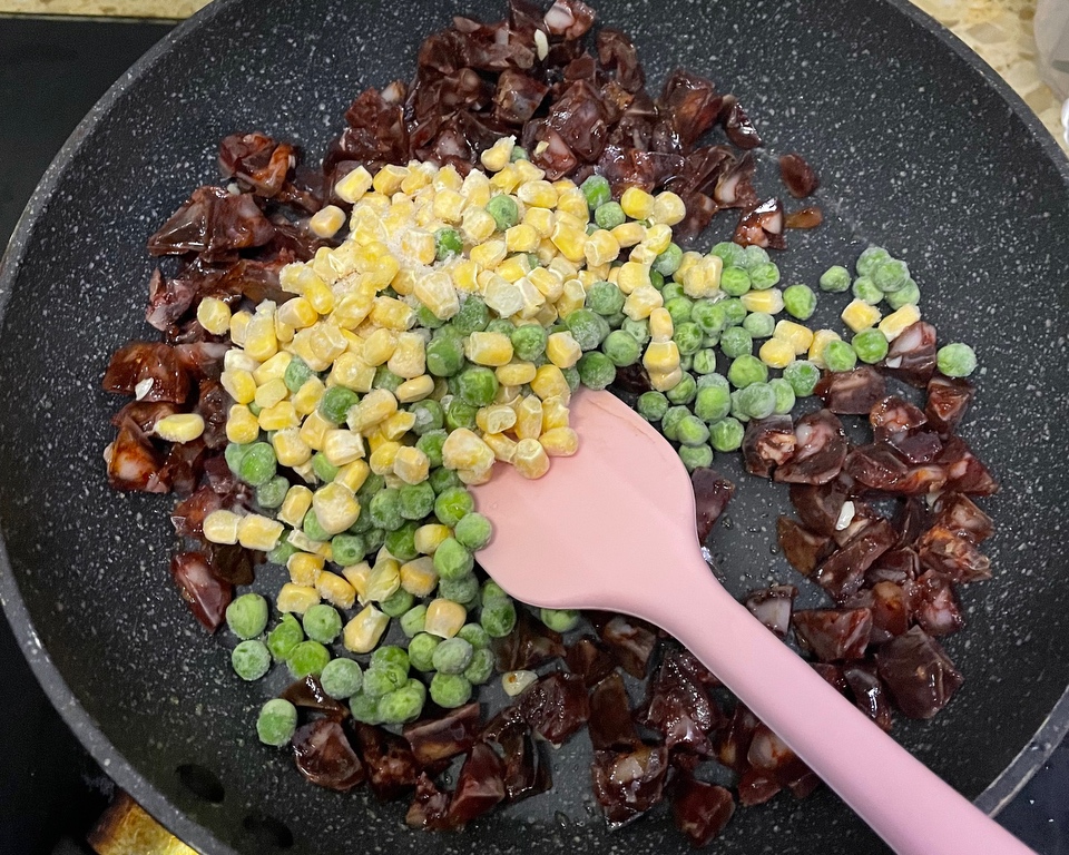 香肠闷饭/腊味饭🤩的做法 步骤4