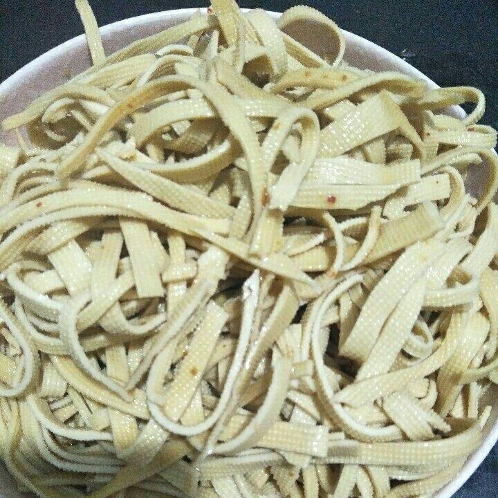 凉拌豆腐皮