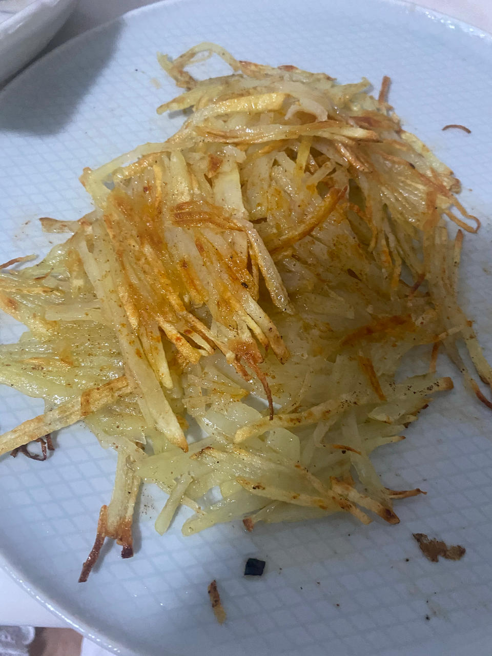 做土豆饼时别放面粉了，教你一招，色泽金黄，香酥又脆