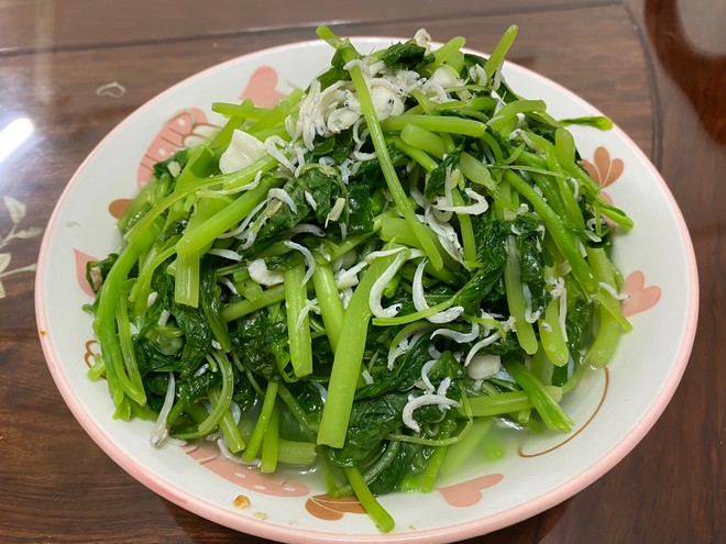 莧菜吻仔魚的做法步骤图 莧菜吻仔魚怎么做好吃 夏至蘭貴人 下厨房