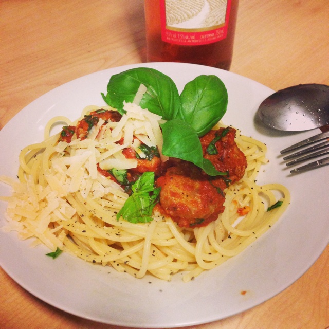 红酱肉丸意大利面