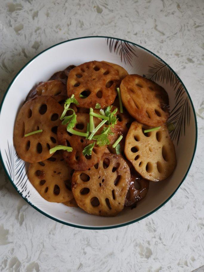 爽脆酸辣的炒藕片