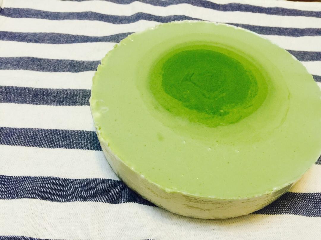 渐变抹茶慕斯蛋糕：我Amanda带着既美又作的抹茶甜点又来了！【曼食慢语】