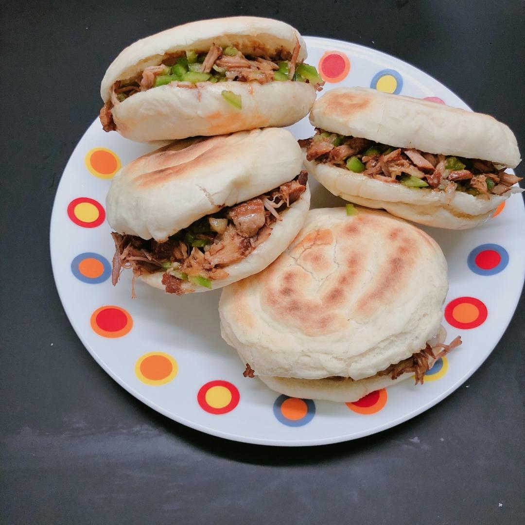 腊汁肉夹馍
