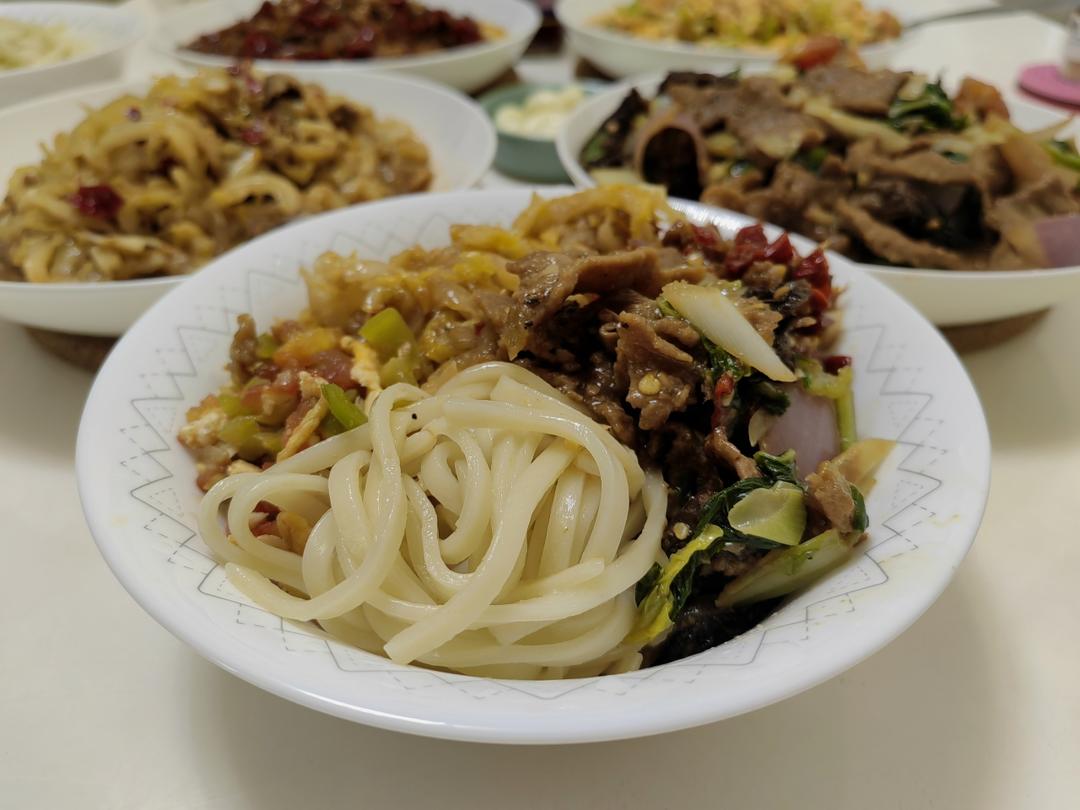 过油肉/新疆拉条子/新疆拌面/过油肉拌面（附过油肉炒制方法）