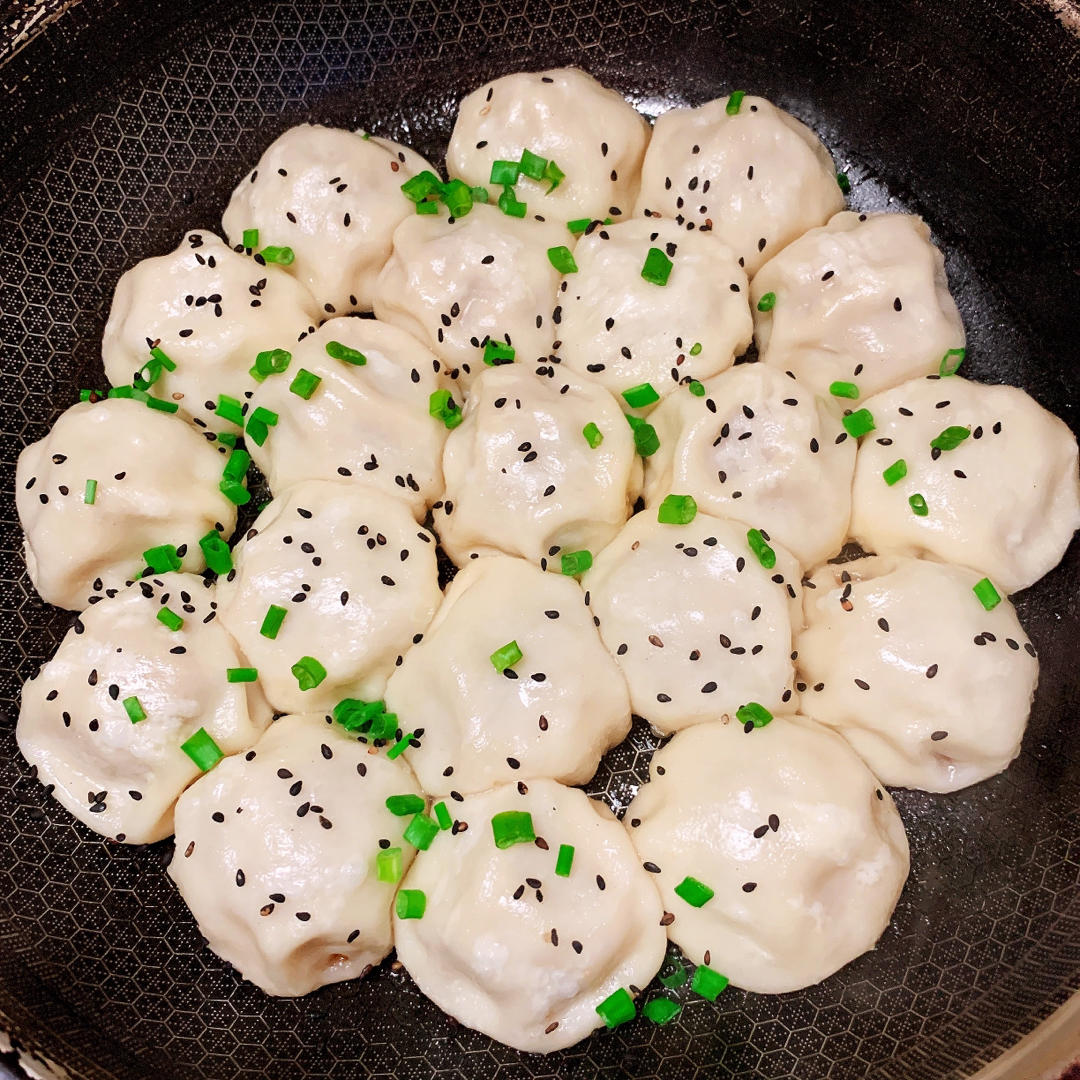 鲜肉虾仁生煎包