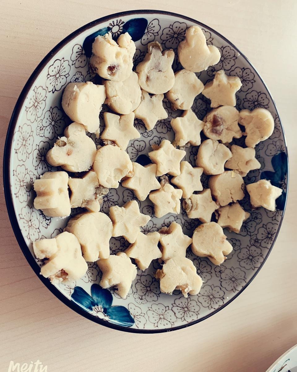 宝宝辅食：低糖卡通绿豆糕-18M+