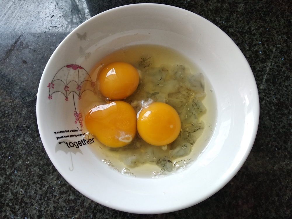 [家常菜]虾仁炖蛋/蒸蛋羹(附送鸡蛋布丁和蛋挞)的做法 步骤5