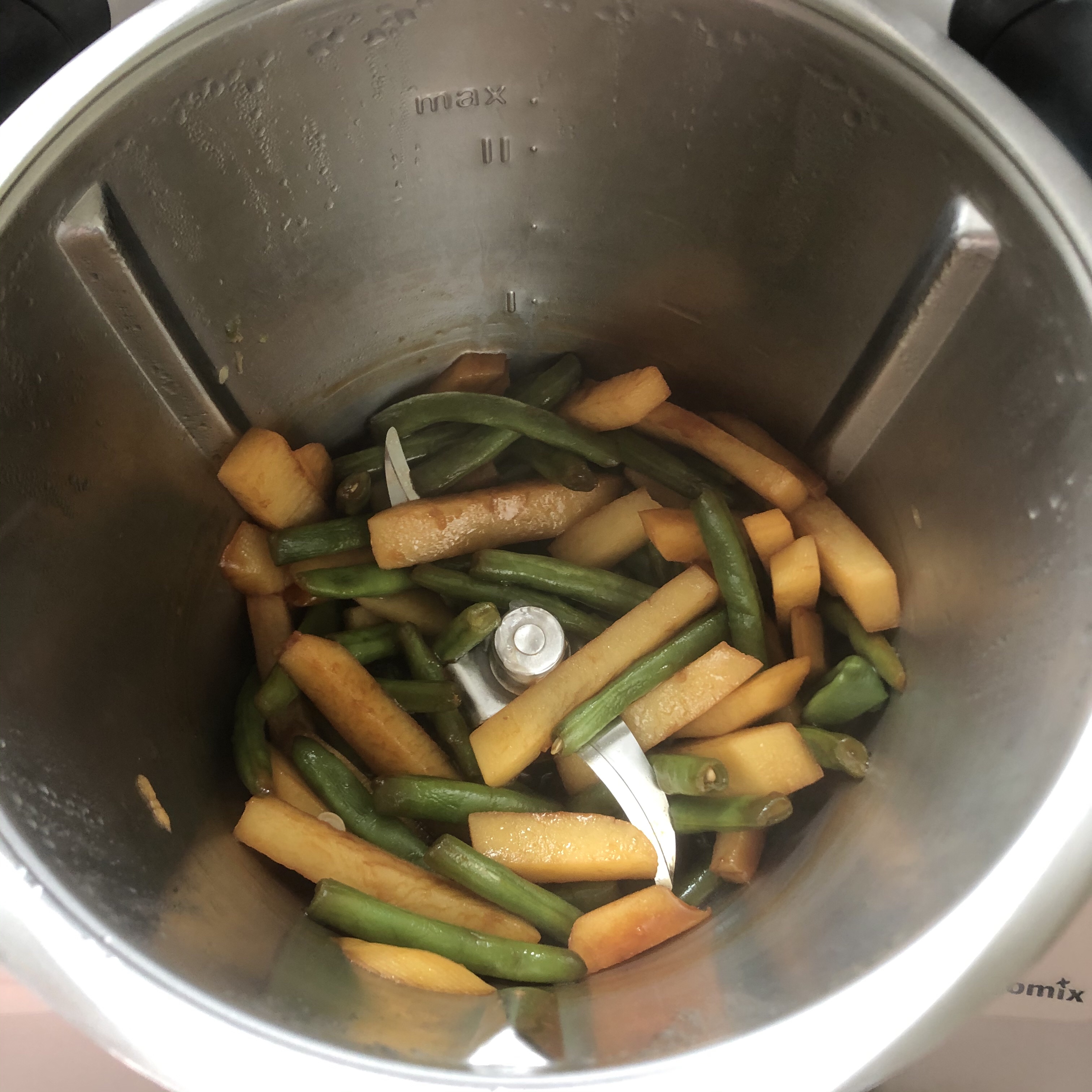 刀豆烧土豆（小美版）的做法 步骤5