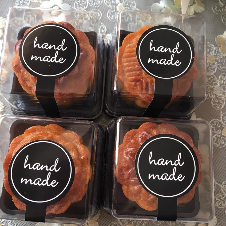 广式月饼——蛋黄莲蓉月饼