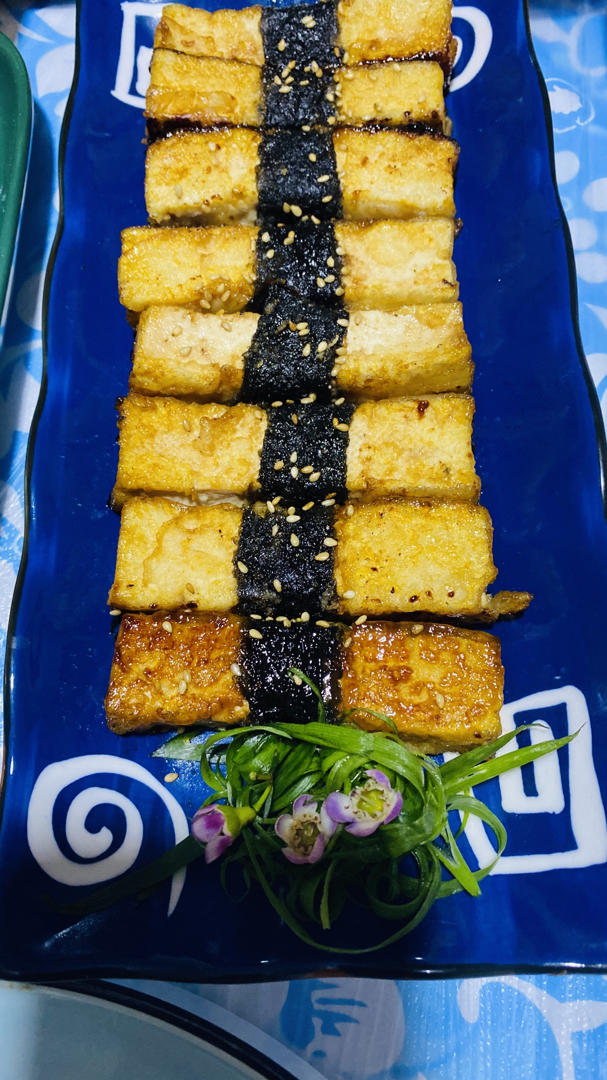 🔥酱汁浓郁！！外焦里嫩的日式照烧豆腐