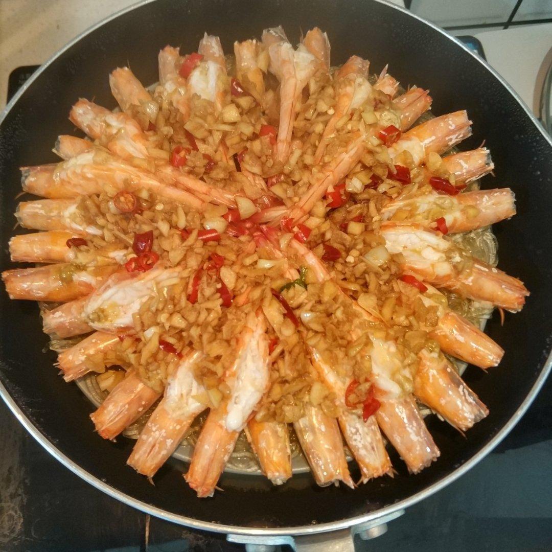 蒜蓉粉丝蒸大虾