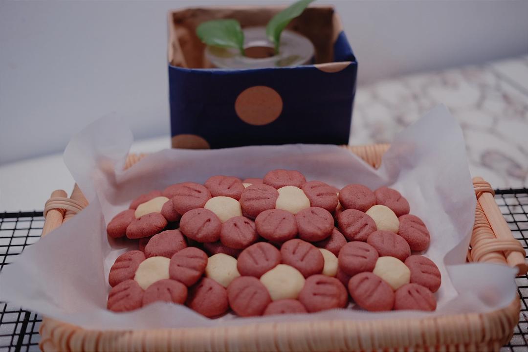 送你一朵小红花 🌺免模具｜零难度花朵饼干