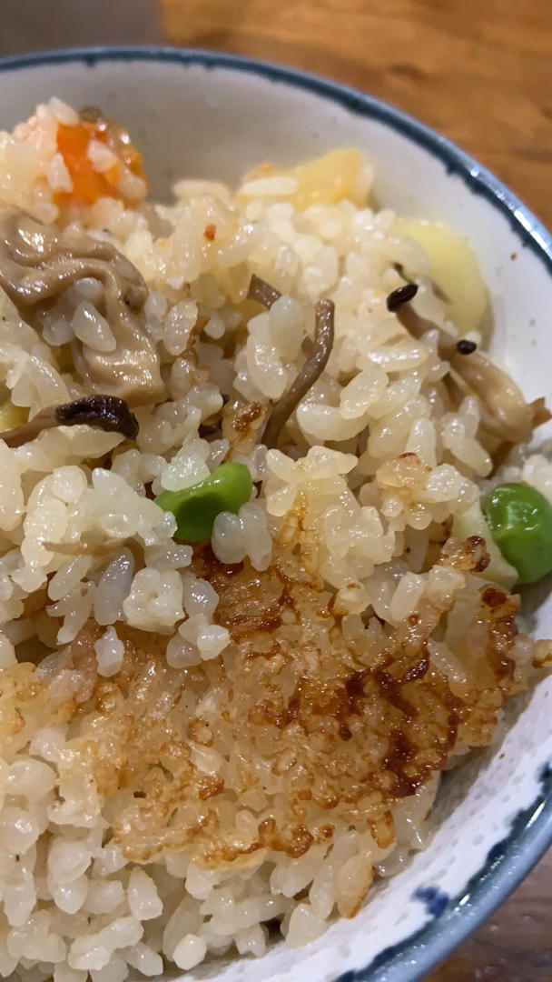 香菇腊肠土豆焖饭