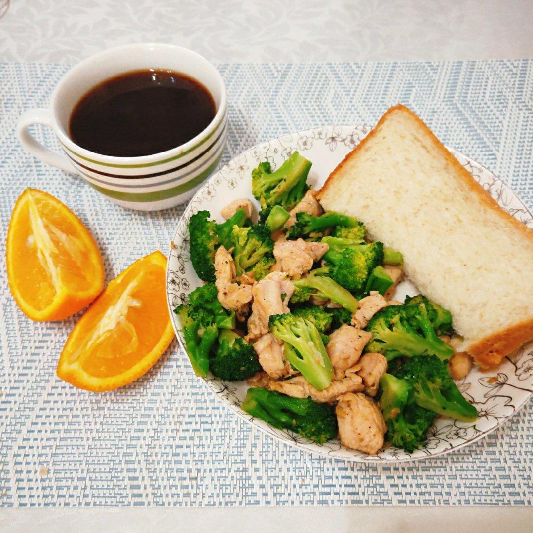 西兰花炒鸡肉