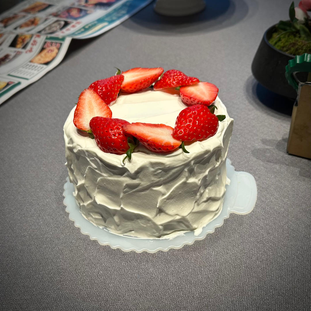 《Tinrry+》超经典的日式草莓奶油蛋糕 2.0版本（6寸配方）