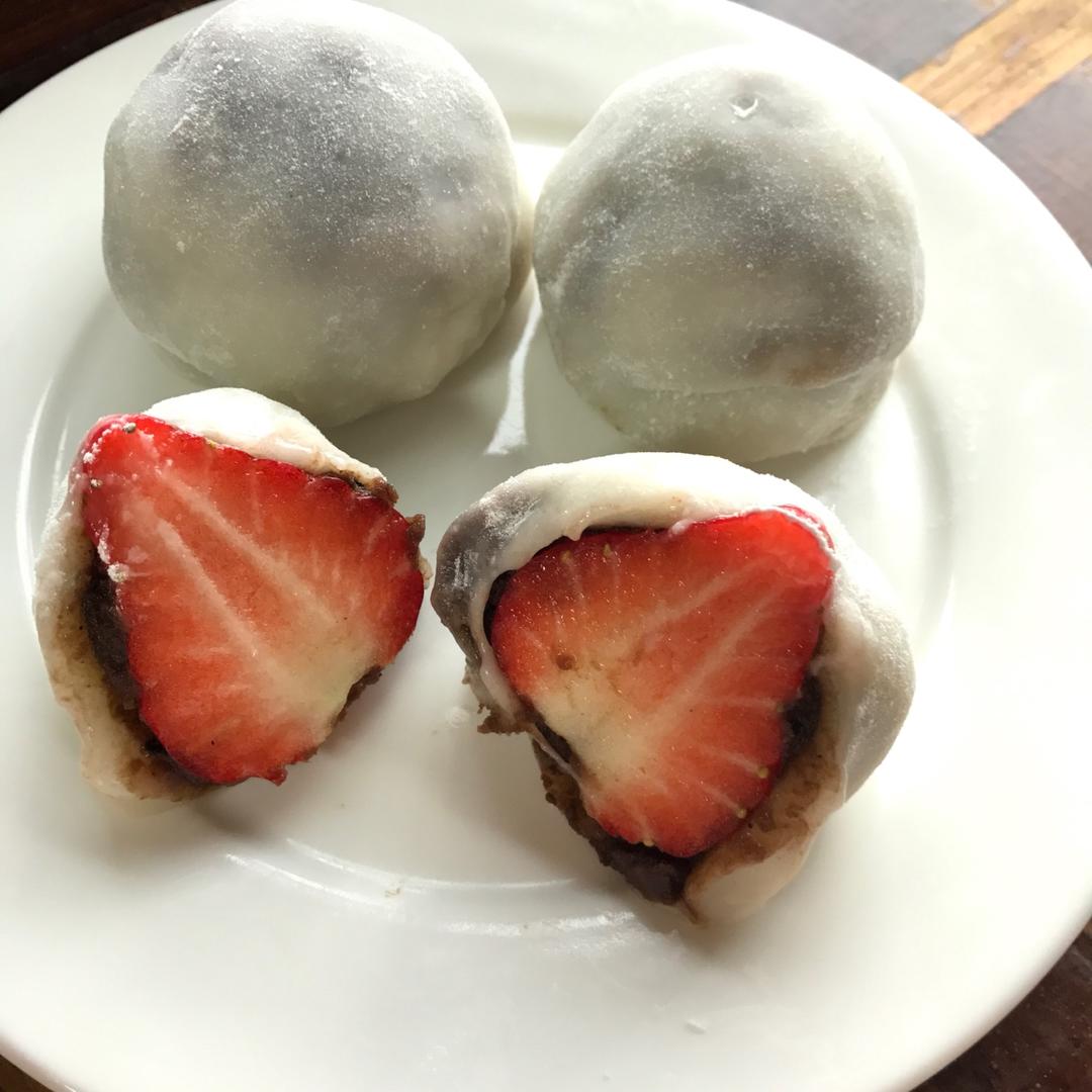 下厨房用户j3tv做的草莓大福