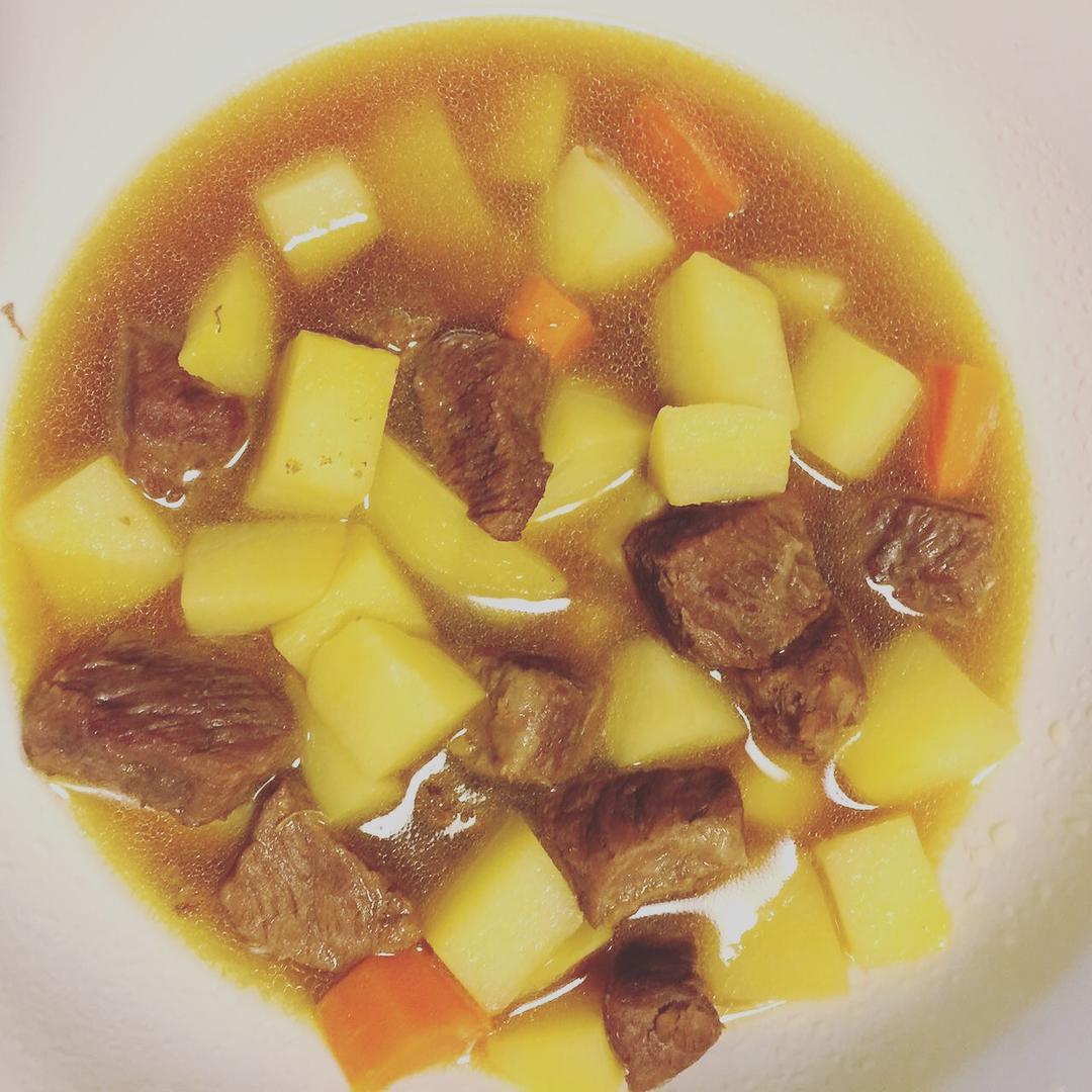 红烧牛肉土豆 （独家秘制）