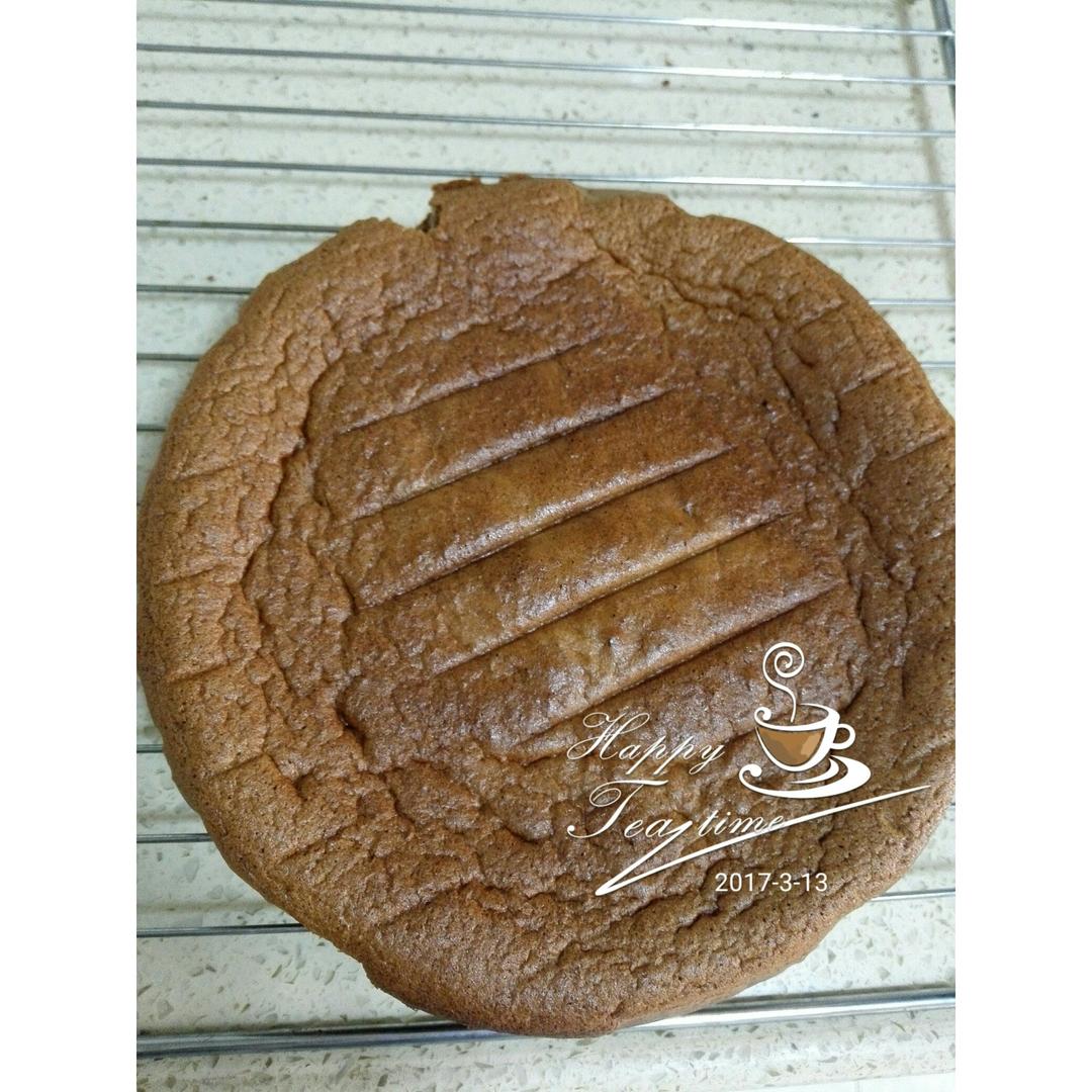 巧克力酱戚风蛋糕